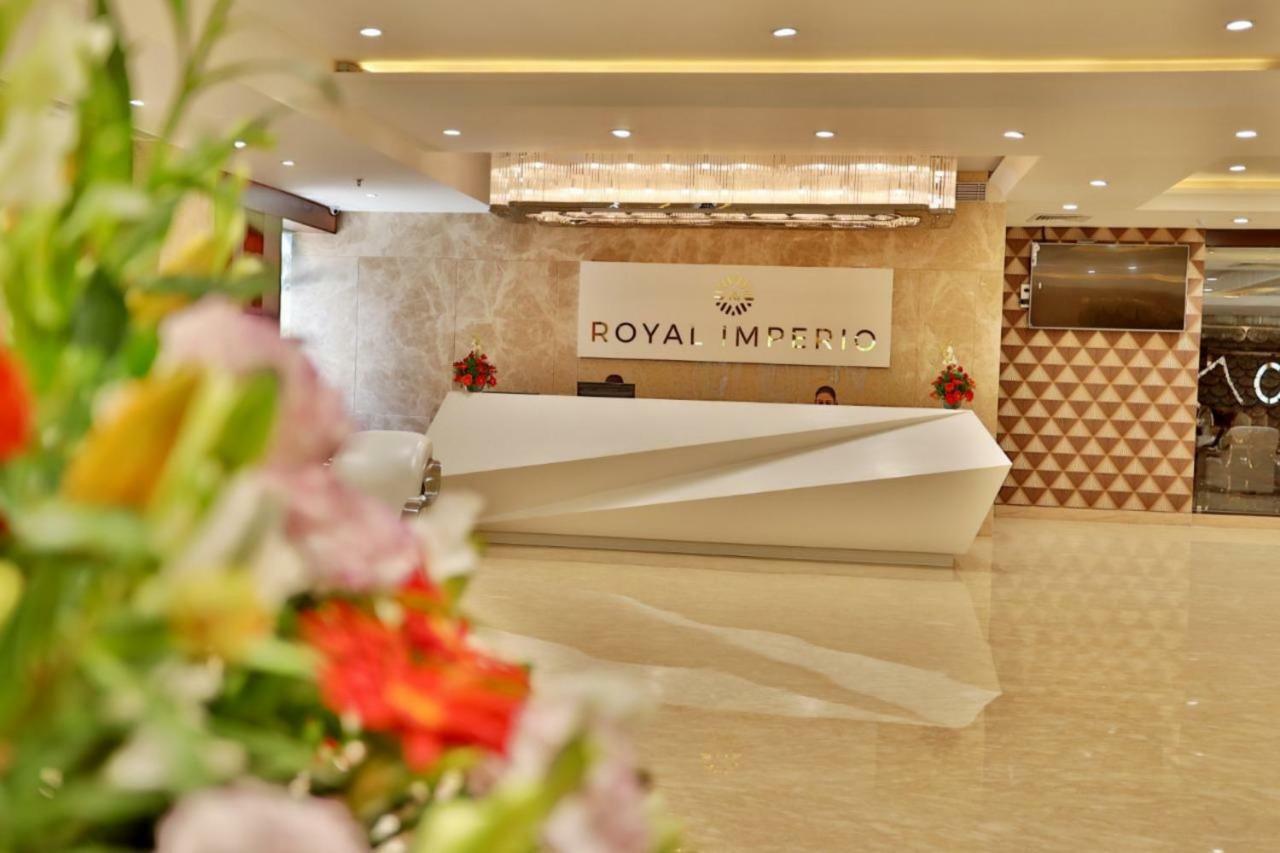 Royal Imperio Hotel Faridábád Kültér fotó