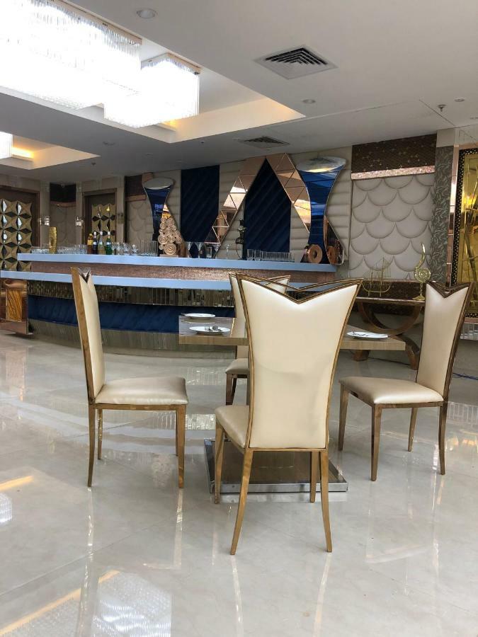 Royal Imperio Hotel Faridábád Kültér fotó